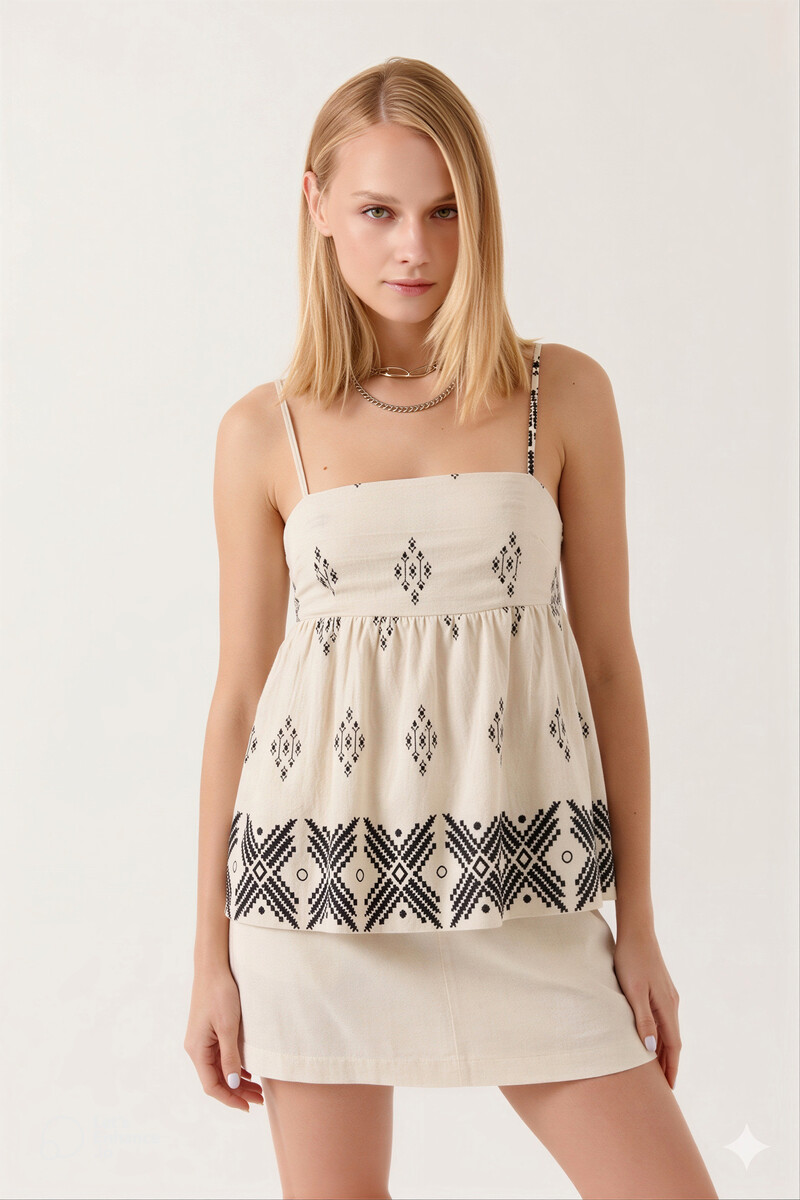 BLUSA DE TIRANTES COLOR BLANCO ROTO